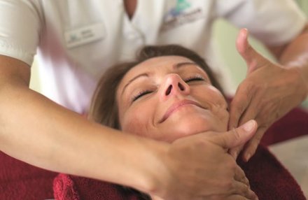 Basic-Gesichtsbehandlung (ca. 50 Min.)