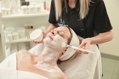 TDA Zen (Gesichtsbehandlung mit Fruchtsäurepeeling)