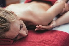 Tuina-Rückenmassage (ca. 45 Min.)