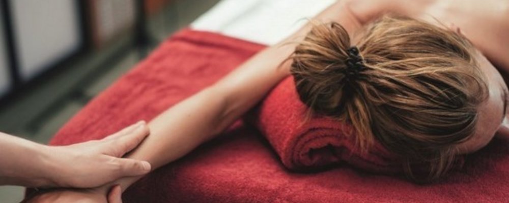 Tuina-Ganzkörpermassage (ca. 75 Min)