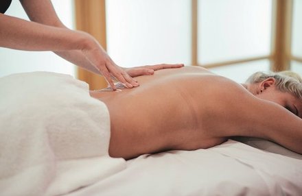 Rückenmassage (ca. 25 Min.) 