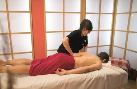 Abhyanga Ganzkörpermassage (ca. 75 Min.)