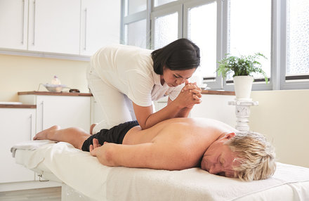 Thai-Massage (ca. 80 Min.)