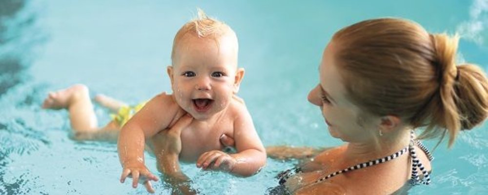 Baby- & Kleinkinderschwimmen in der Gruppe (ca. 45 Min.)