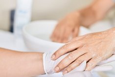 Spa Maniküre für sie/ihn (ca. 40 Min.)