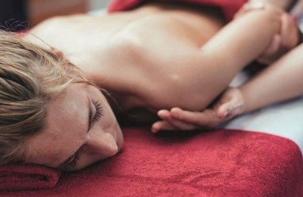 Tuina-Rückenmassage (ca. 45 Min.)
